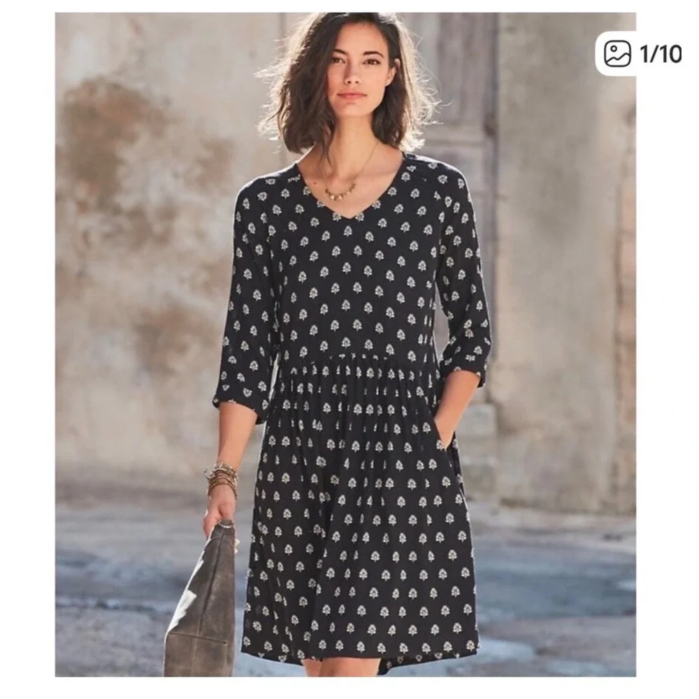 Garnet‎ Hill Floral Print Dress Womens 4 Black Pleated Boho Pockets Prairie